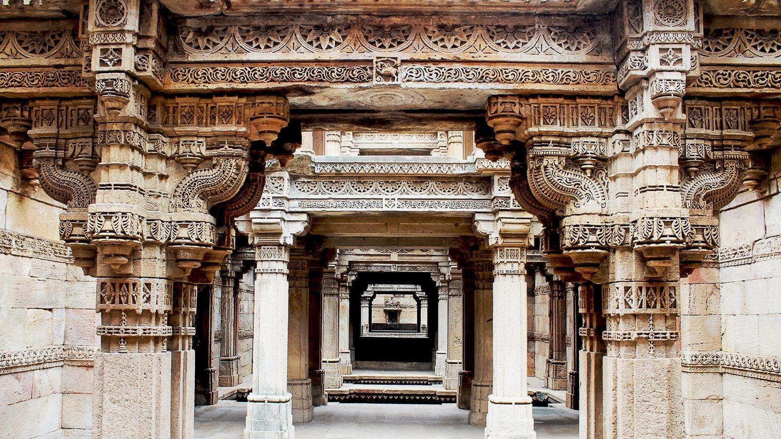 Brihadeeswarar Temple