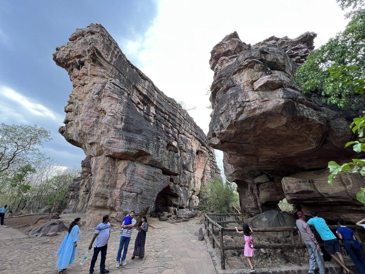  Bhimbetka Rock Shelters