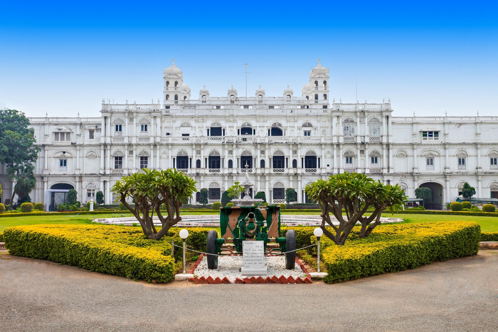 Jai Vilas Palace & Scindia Museum