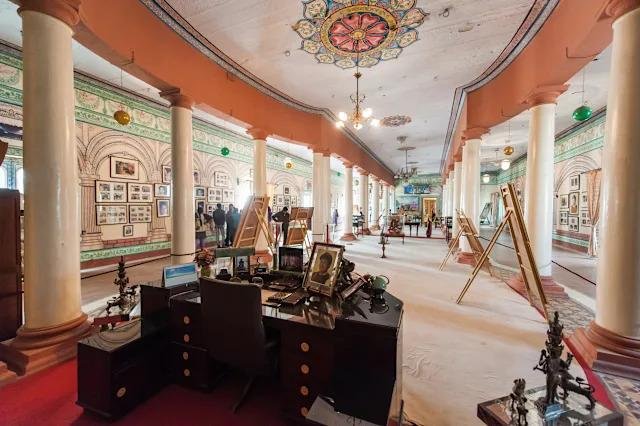 Jai Vilas Palace & Scindia Museum