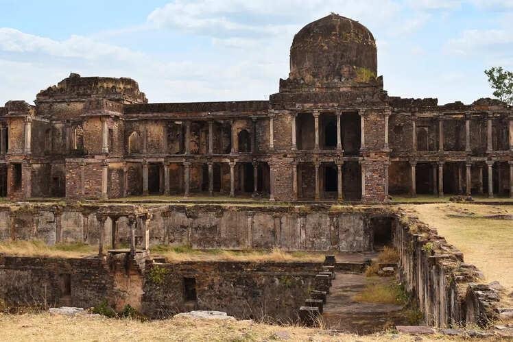 Raisen Fort