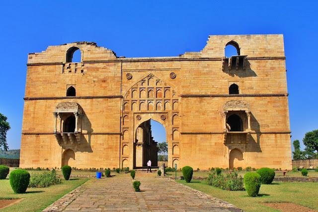 Badal Mahal Gate
